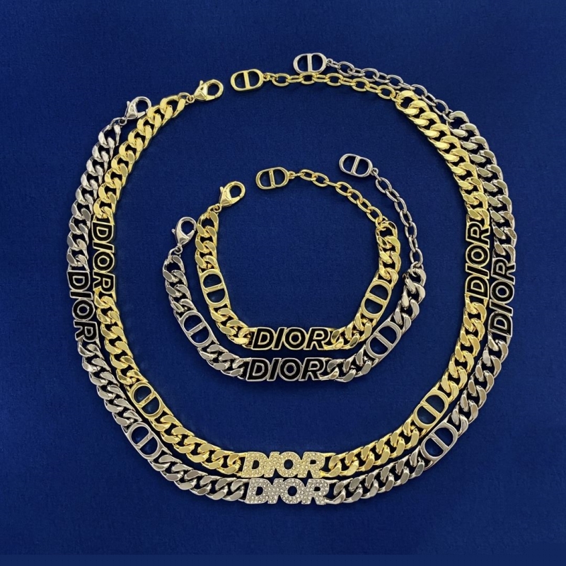 ch**an D*or necklaces